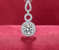 Douyin Kuaishou live broadcast imitation moissanite concentric knot gourd necklace women's fashion Baita light luxury Baita clavicle chain.