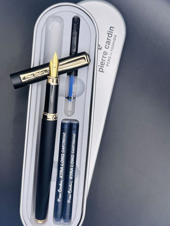 PIERRE%20CARDIN%20Golden%20Eye%20Gold%20Trim%20Fountain%20Pen%20-%20Image%202