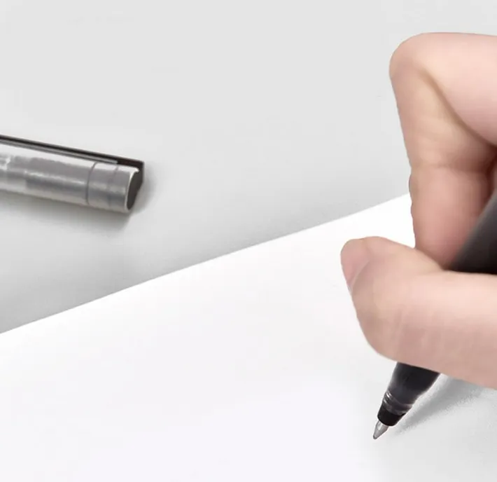 Deli%20EG16-BK%20Anti-skid%20Simple%20Black%20ink%20Gel%20Pen%200.5mm%20-%20Pack%20of%2012%20Pcs%20-%20Image%205
