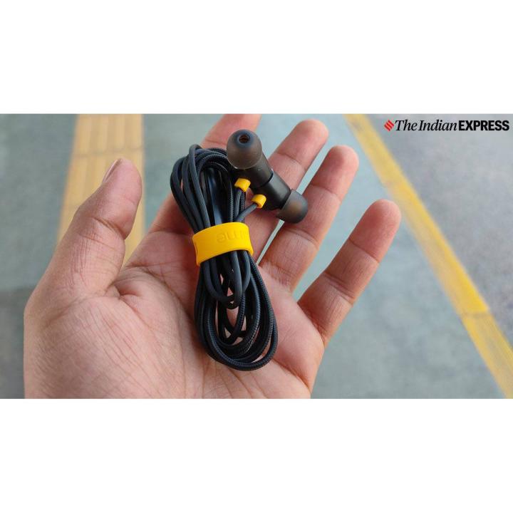 Buds Wired Earphones with Mic Buds Wired Earphones with Mic
