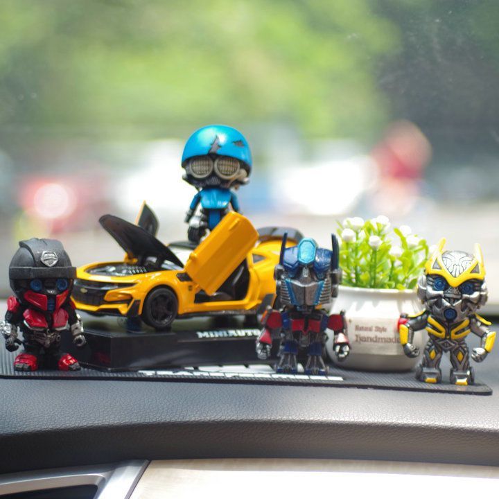 Transformers5Optimus%20Prime%20Bumblebee%20Car%20Garage%20Kits%20Ornaments%20Car%20Accessories%20Vehicular%20Use%20High-End%20Men's%20Personality%20-%20Image%202