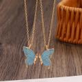 Trendy 2 Pcs/set Butterfly Necklace for Couple Gift - Butterfly Pendant Card Necklaces for Girls Simple Stylish.