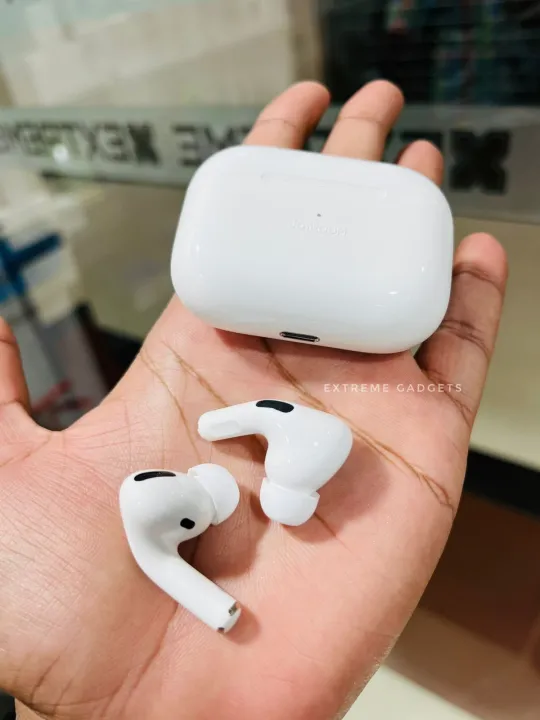 Joyroom%20T03s%20Pro%20Airpods%20Pro%20TWS%20Upgrade%20Noise%20Cancelling%20Wireless%20Earbuds%20-%20Image%203