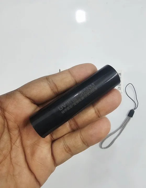 Shenyu%20365nm%20UV%20Money%20Detector%20Flashlight%20-%20Image%203