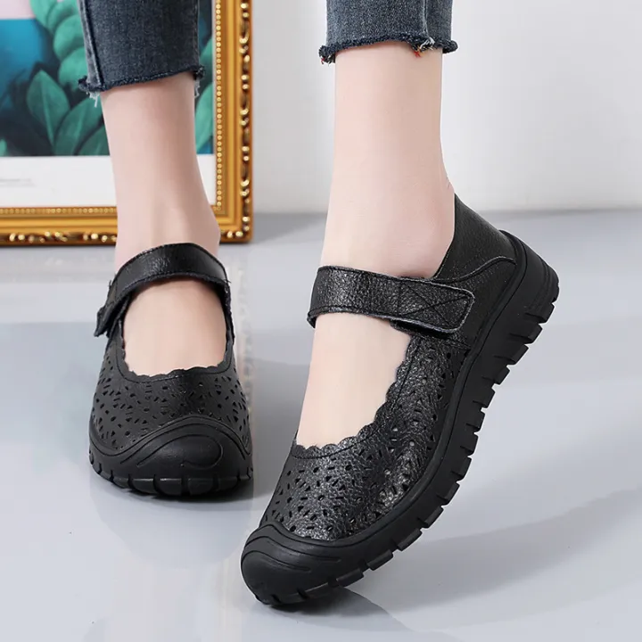 Summer%20breathable%20middle-aged%20and%20elderly%20women's%20shoes%20leather%20non-slip%20mom%20shoes%20casual%20elderly%20net%20shoes%20eye-catching%20single%20shoes%20women%20-%20Image%203