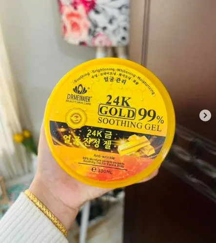 Parachute%20SkinPure%2024K%20Gold%20Gel%20%7C%2099%25%20Pure%2024K%20Gold%7C%20For%20Soft,%20Moisturized%20&%20Hydrated%20Skin%7C%20Heals,%20Repairs,%20Protects%20Skin%7C%208h%20moisturization%7C%20Soothes%20Sunburn%7C%20All%20Skin%20Types%20%7C%20300%20ml%20-%20Image%207