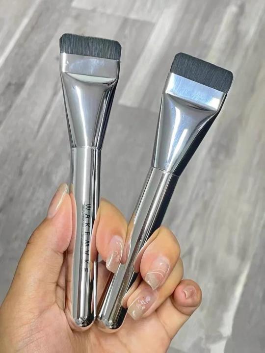 Korean%20wakemake%20flat%20head,%20one%20word%20foundation%20make-up,%20facial%20mask,%20ultra-thin%20flawless%20bare%20skin,%20concealer%20brush%20-%20Image%204
