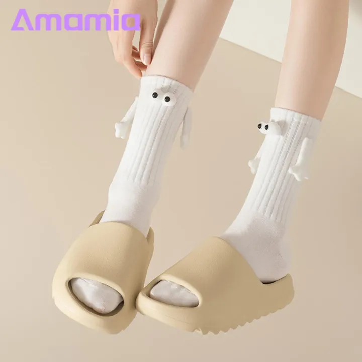 Magnetic%20Socks%201%20Pair%20Linking%20Couple%20Socks%20Funny%20Big%20Eyes%20Holding%20Hands%20Mid-tube%20Cute%20Gifts%20for%20Women%20Men%20-%20Image%207