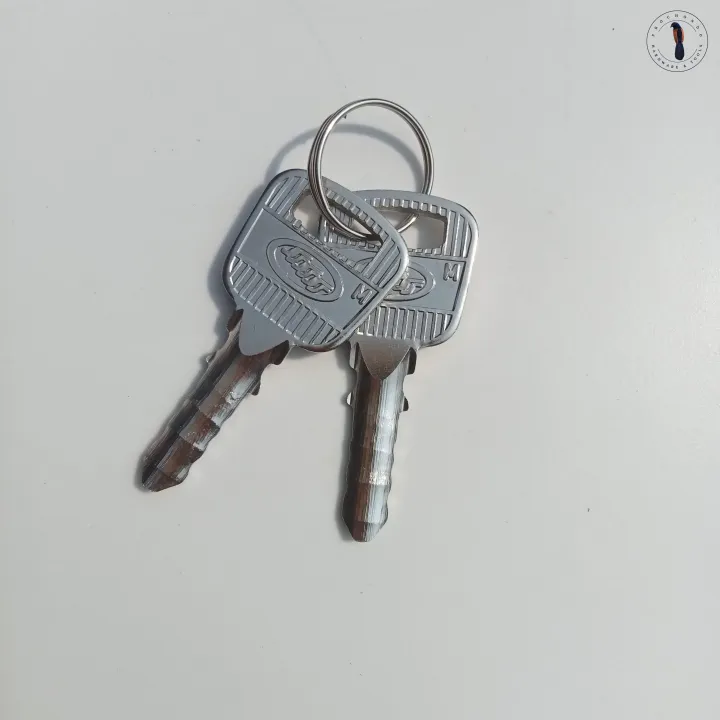 Rust-Resistant%20Universal%20Disc%20Brake%20Lock%20-%20Durable%20Anti-Theft%20Protection%20with%20Copper%20Cylinder%20-%20Image%209