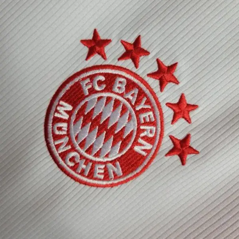 Bayern%20Munich%2023/24%20Season%20Home%20Kit%20-%20Official%20Club%20Jersey%20For%20Dedicated%20Fans%20-%20Image%203