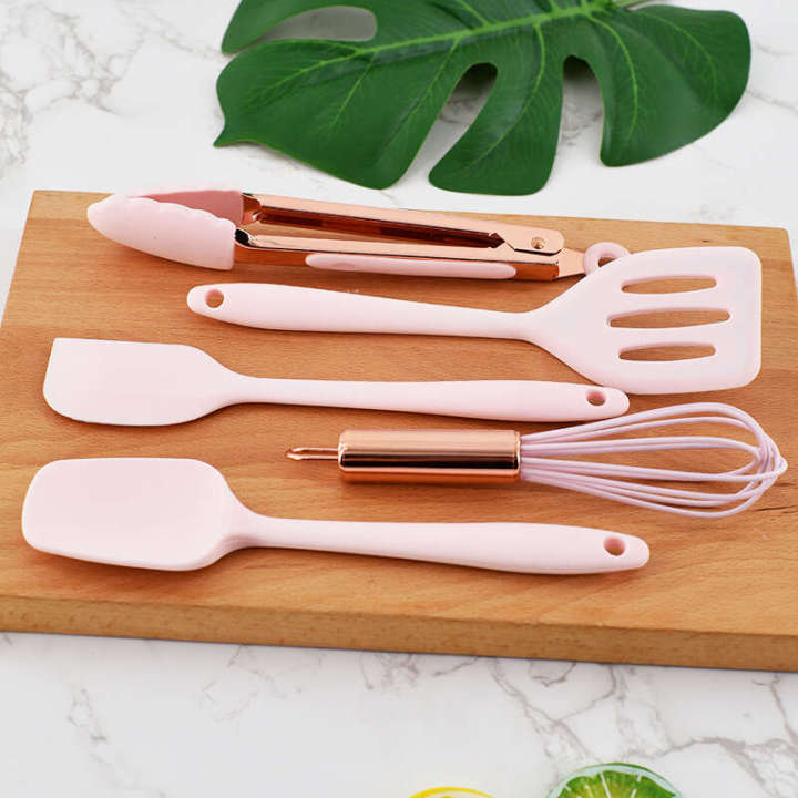 Mini%20kitchenware%20set%20of%205%20pieces,%20integrated%20silicone%20scraper,%20food%20clip,%20egg%20beater,%20baking%20tool%20-%20Image%204