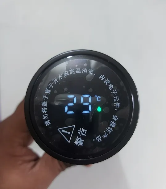Smart%20Cup%20Flask%20With%20LED%20Temperature%20Display%20Hot%20and%20Cold%20Mode%20-%20Image%205