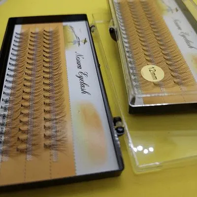 Individual%20Cluster%20Eyelash%20Extensions%20%E2%80%93%20Lengths%20(11mm,%2012mm,%2013mm,%2014mm)%20-%20Image%204
