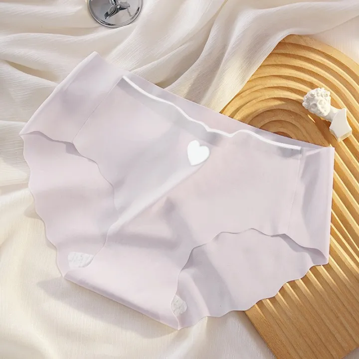 Ice%20Silk%20Underwear%20Girl%20Student%20Japanese%20Style%20Traceless%20Cute%20Mid-Waist%20Hip%20Lifting%20Summer%20Cool%20Antibacterial%20Underwear%20Heart%20Peach%20Underwear%20-%20Image%203