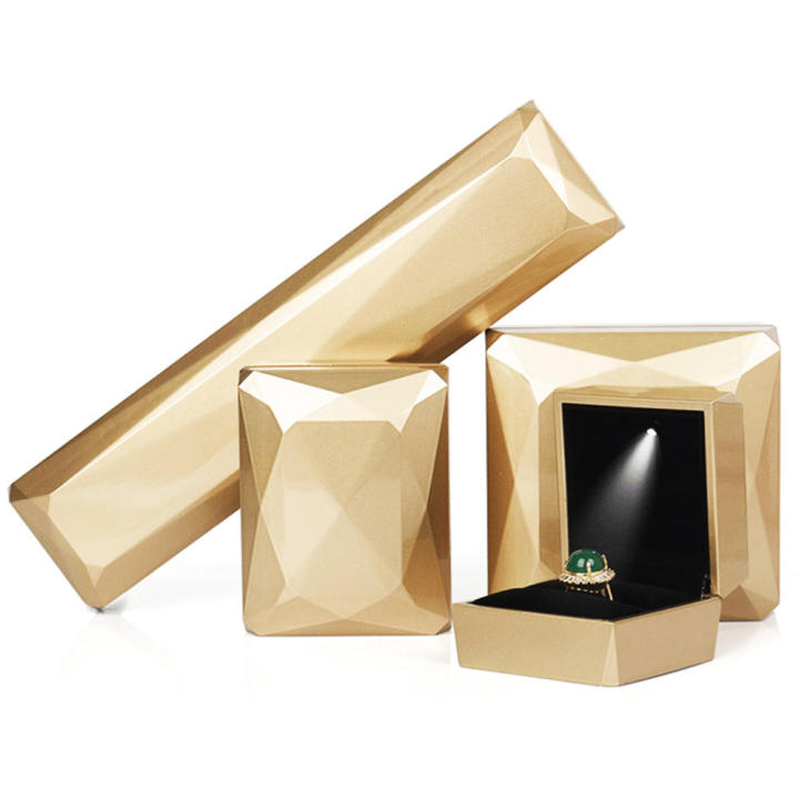 LED%20Light%20Storage%20Box%20Pendant%20Bead%20Treasure%20Box%20Faced%20LED%20Light%20Box%20LED%20Light%20Jewelry%20Box%20Piano%20Lacquer%20Jewelry%20Box%20-%20Image%209