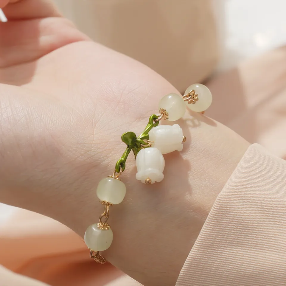 Women Korean Cute Tassel Peach Pendant Bracelet Sweet Vintage