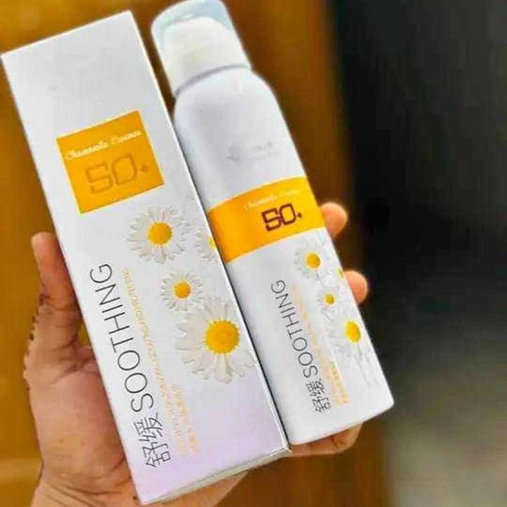 CHAMOMILE Whitening Spray Sunscreen with SPF 50+