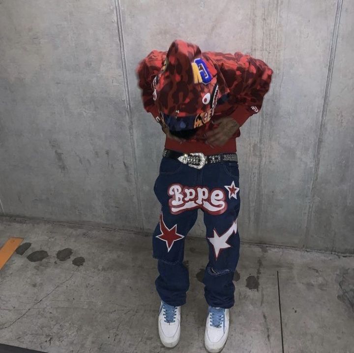 High-quality Hip Hop Fashion Streetwear Star Print Hole Jeans American Retro Low Waist Loose Denim Pants Y2K Straight Pants Man