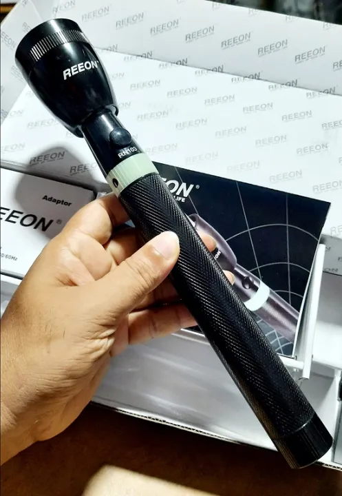 Reeon%20RN-103%20Rechargable%20Alluminium%20body%20Flashlight%20torch%20light%20-%20Image%202