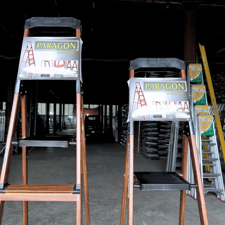 Paragon%20Premium%20Aluminium%20Ladder%20%E2%80%93%20(6%20-7%20Steps)%20%7C%20Durable%20&%20Lightweight%20-%20Everbest%20Ladder%20-%20Image%209