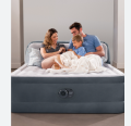 Intex 18 Inflatable Elevated Air Mattress Bed w/Built In Pumper. 