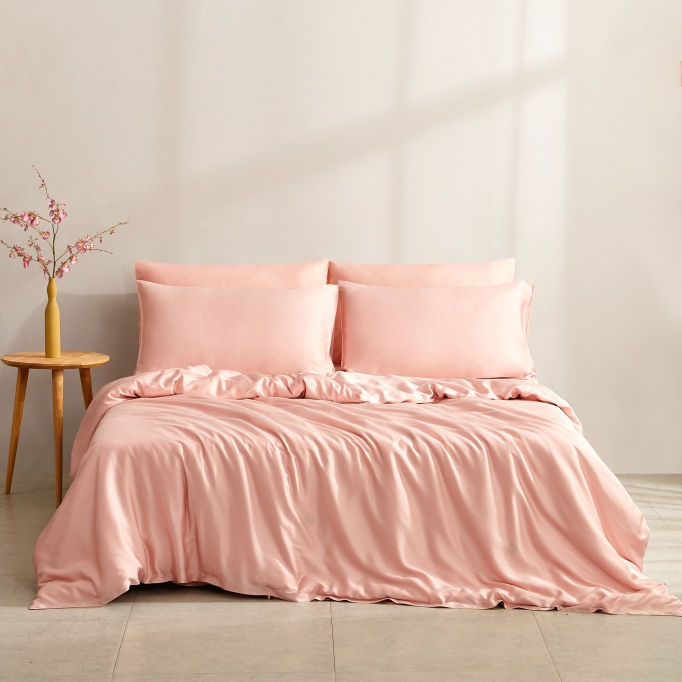 Luxury%20Silk%20Microfiber%20Rose%20Sheet%20Set%20two%20pcs%20pillow%20cover%20and%20one%20Flat%20sheet%20Fitted%20Sheet%20Bedding%20Set%20-%20Image%207