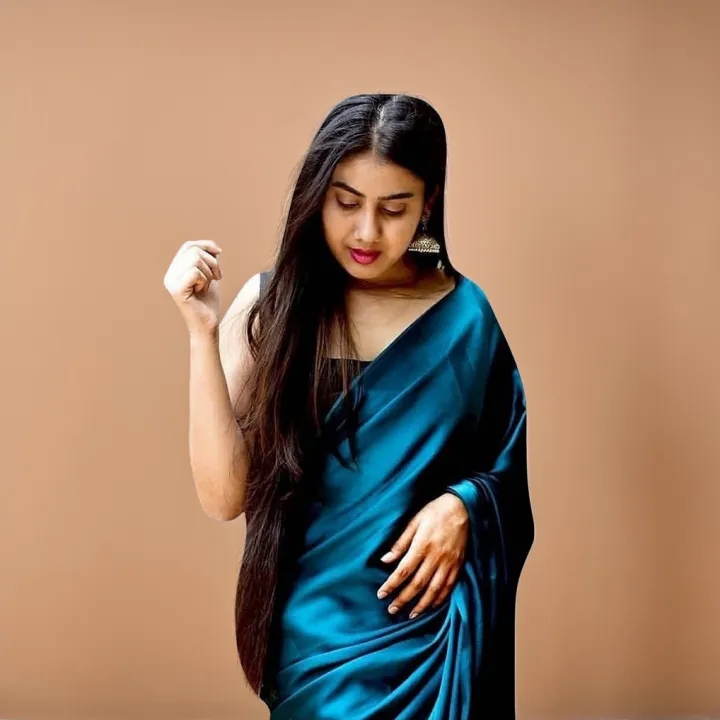 Uch kishini chiroyli tarzda sikadi Shaxsiy porno endi swingerlar