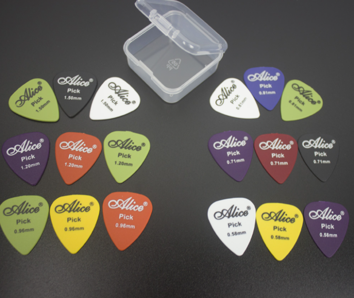 Alice%20Smooth%20ABS%20Guitar%20Picks%20Plectrum%20with%20Box%20-%20Image%202