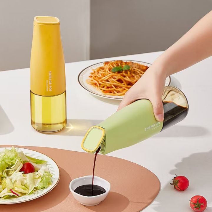 Internet%20Celebrity%20500ml%20Automatic%20Oil%20&%20Sauce%20Bottle%20Smart%20Auto%20Open/Close%20Spill-Free%20&%20Leak-Proof%20Oil%20Bottle%20for%20Effortless%20Kitchen%20Use%20-%20Image%204