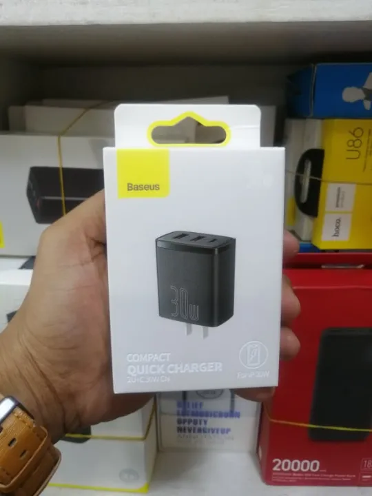 BASEUS%20Compact%20Quick%20Charger%202USB+Type-C%20Three%20Ports%2030W%20Travel%20Power%20Adapter%20US%20Plug%20-%20Image%204