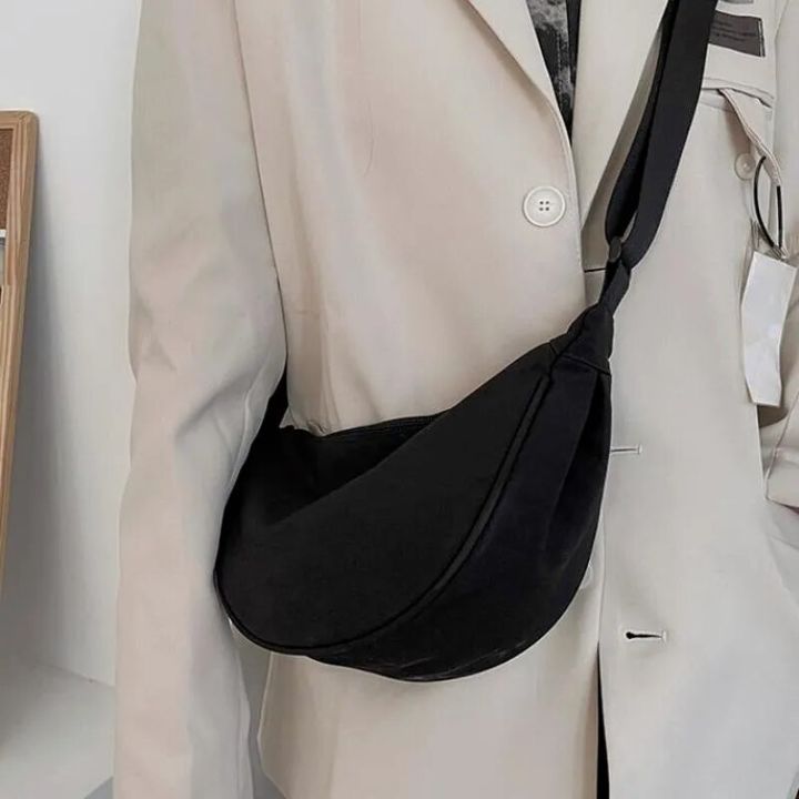 2023%20nylon%20messenger%20bag%20women's%20new%20trendy%20dumpling%20bag%20lightweight%20small%20shoulder%20bag%20armpit%20bag%20simple%20shoulder%20canvas%20bag%20-%20Image%204