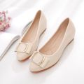 Pumps Women2023New Spring and Autumn New Women's Shoes Shallow Mouth All-Matching round Toe Soft Leather Soft Bottom Mom Shoes Peas Shoes. 