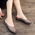 Fashionable crystal slippers for women's transparent sandals, women's hollow soft anti-odor flat heel, bath bathroom anti-slip shoes.