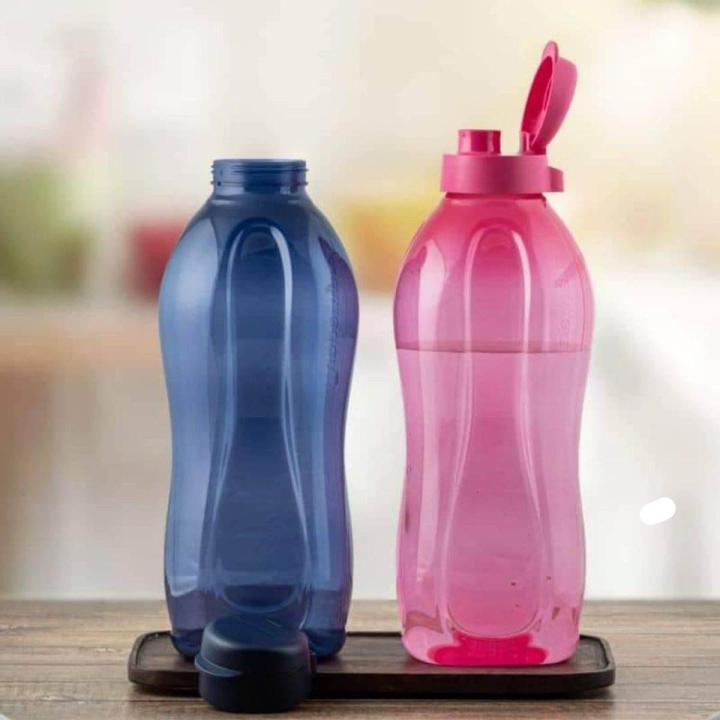 Tupperware%202%20Ltr%20Aquasafe%20Flip%20Top%20Bottle%20(%202L%20)%20The%20King%20of%20All%20Bottle%20-%20Image%202
