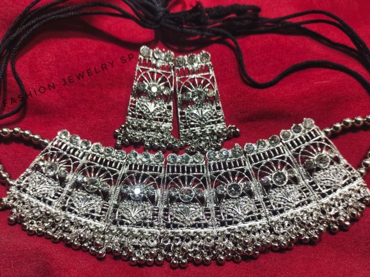 Traditional%20Fashion%20Wedding/Party%20Bridal%20Choker%20Necklace%20-%20Image%202