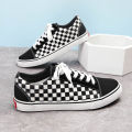 Spring New Harajuku Black-White Checkerboard Plaid Low-Top Canvas Shoes for Men and Women Korean Fashion Shoes Skateboard Shoes.