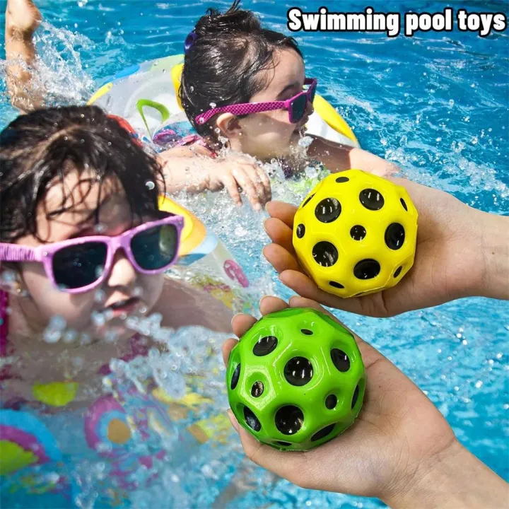 1pc%20Hole%20Soft%20Bouncy%20Ball%20Toy%20Anti-fall%20Moon%20Anti-stress%20Shape%20Porous%20Bouncy%20Ball%20Kids%20Indoor%20Outdoor%20Toy%20Ergonomic%20Design%20-%20Image%202