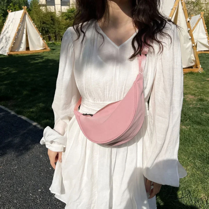 Style%20Nylon%20Crossbody%20Shoulder%20Bag%20%E2%80%93%20Casual%20Sporty%20Streetwear%20Purse%20for%20Women%20-%20Image%202