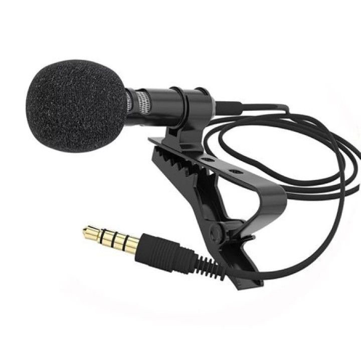 Candc%20U1%20Microphone%20Proffessional%20Lavalier%20Microphone%20-%20computer%20table%20-%20Image%202