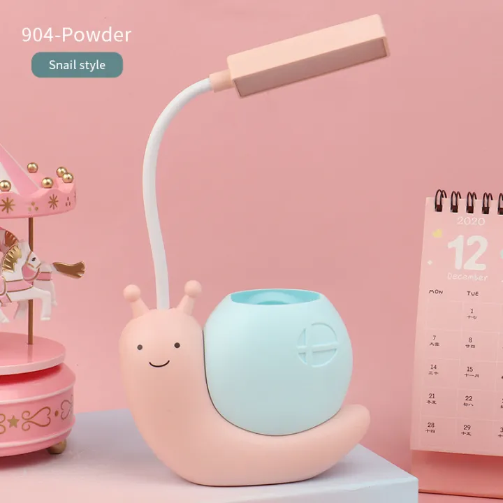 Led%20Desk%20Lamp%20Cute%20Snail%20USB%20Charging%20Lamp%20Kids%20Bedside%20Night%20Light%20Bright%20Eye%20Protection%20Reading%20Lamp%20with%20Pen%20Organizer%20-%20Image%204