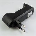 EU /US Universal Battery Charger For 3.7V 18650 16340 14500 26650 lithium Li-ion Rechargeable Battery Charger. 