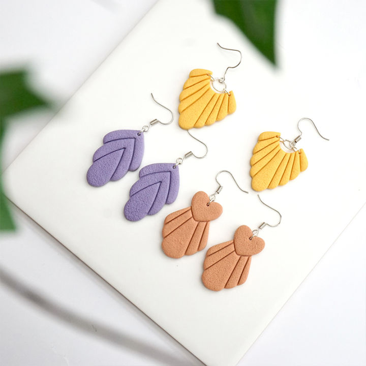 Leaf%20Shape/Lotus%20Flower%20Earrings%20Polymer%20Clay%20Mold%20Irregular%20Geometric%20Shape%20Clay%20Cutter%20DIY%20Jewelry%20Pendant%20Making%20Clay%20Tools%20MuXiaRe%20-%20Image%204