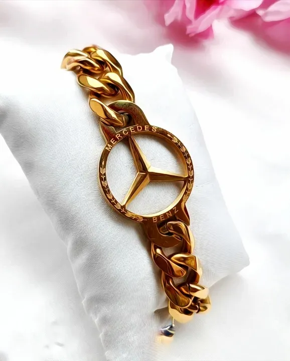 Stylish%20Bracelet%20for%20Men%20And%20Women%20-%20Image%204