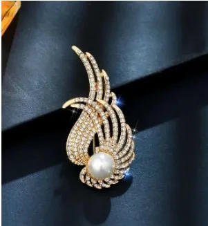Crystal%20Brooches%20Fashion%20Clothes%20Pins%20Shiny%20Temperament%20Pearl%20Men%20Brooch%20Women%20Jewelry%20-%20Image%205