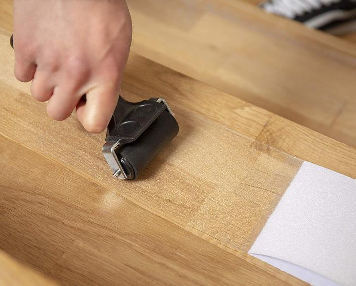 Clear%20Non%20Slip%20Stair%20Treads%20Tape%20Pre%20Cut%20Anti%20Slip%20Stair%20Grip%20Tape%20for%20Wooden%20Stairs%20Indoor%20Non-Skid%20Adhesive%20Strips%20-%20Image%203