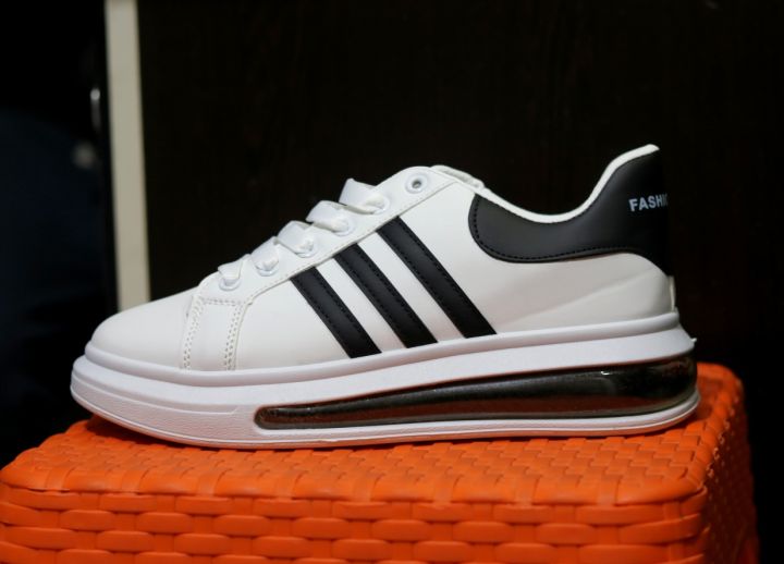 Black%203%20Step%20Sneakers%20for%20Men%20-%20Image%206