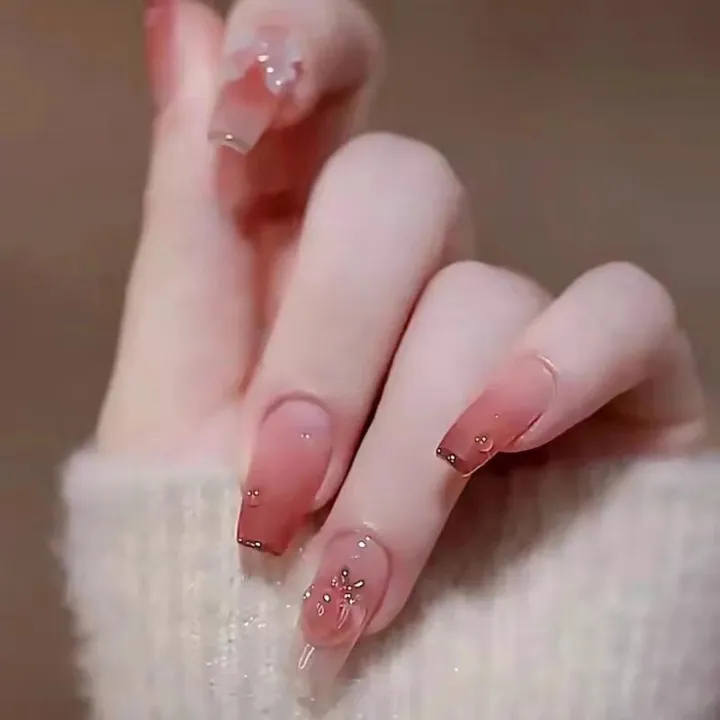 10Pcs(D73-D88)%20Luxury%20Nail%20Art%20brand%20logo%20Rhinestone%20Charm%20Gold%20and%20Silver%20Metal%20Accessories%20Female%20girls%20Nail%20design%20decoration%20-%20Image%204