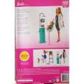 Barbie FXP16 Dentist Doll & Playset. 