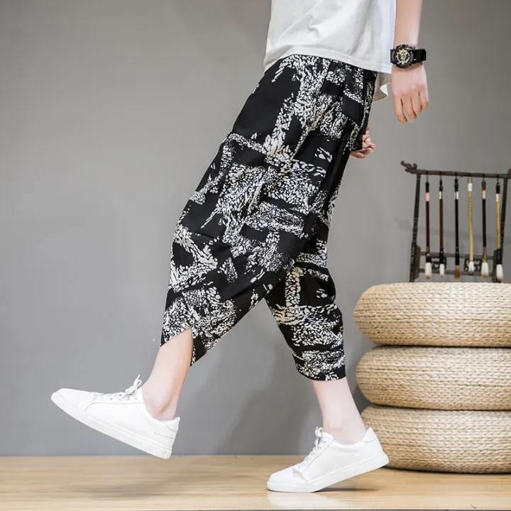 Men%20Pants%20Men's%20Wide%20Crotch%20Harem%20Pants%20Loose%20Large%20Cropped%20Trousers%20Wide-legged%20Bloomers%20Korean%20Style%20Printed%20Baggy%20Streetwear%20-%20Image%207