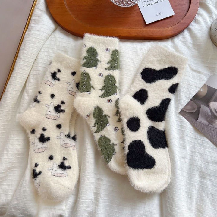 %E3%80%90New%20release%E3%80%91%20Cow%20Print%20Mink%20Plush%20Socks%20For%20Women%20Girl%20Mid%20Tube%20Stockings%20Warm%20Coral%20Sleep%20Floor%20Sock%20Winter%20Thermal%20Slipper%20Funny%20Sox%20-%20Image%203